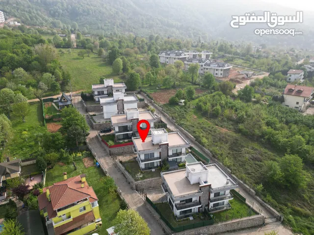 160 m2 5 Bedrooms Villa for Sale in Kocaeli Kartepe