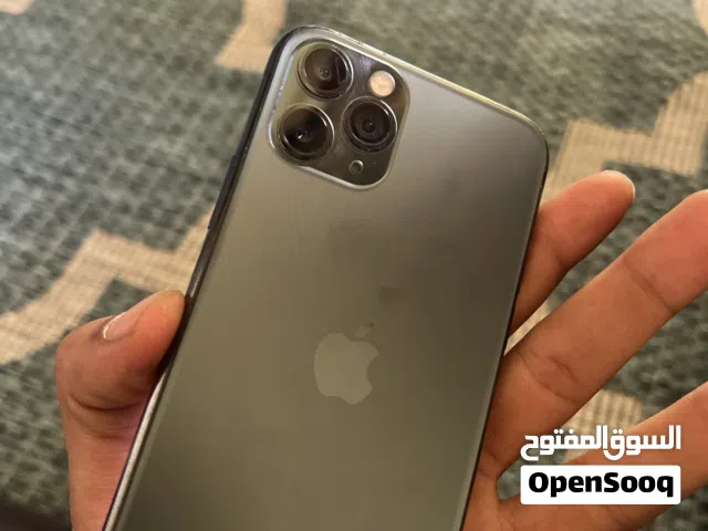 ايفون 11 برو ربي يبارك مش مغير شي عيبه مرشة خلفية تكسرت مني