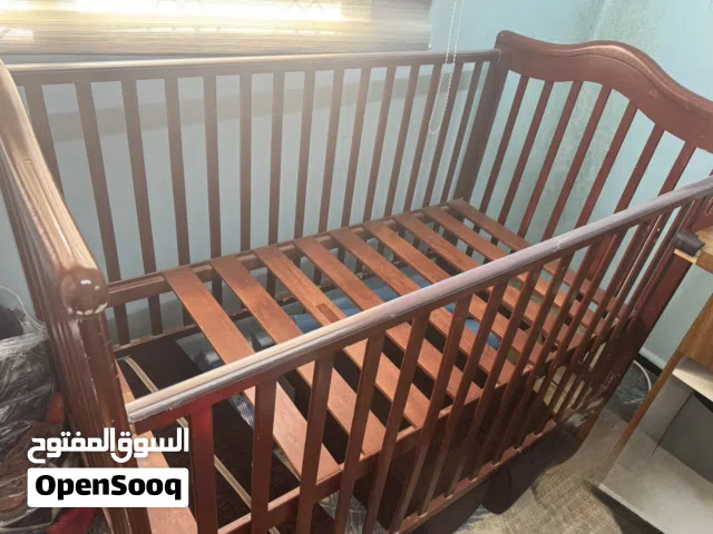 سرير اطفال