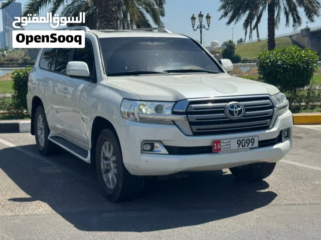 2018 تويوتا لاند كروزر GXR