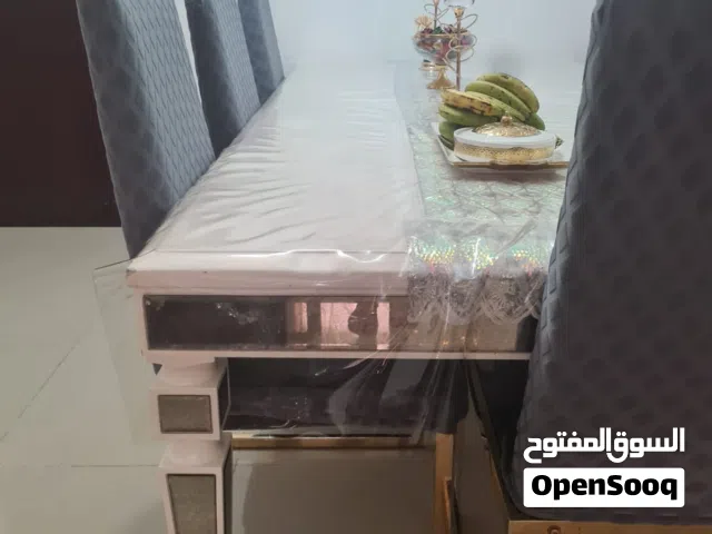 غرفة سفرة طاولة سفرة كبيرة