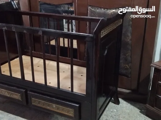 تخت بيبي خشب زان كبير ووسط