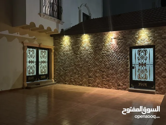 289 m2 More than 6 bedrooms Villa for Sale in Taif Umm As-Saba`