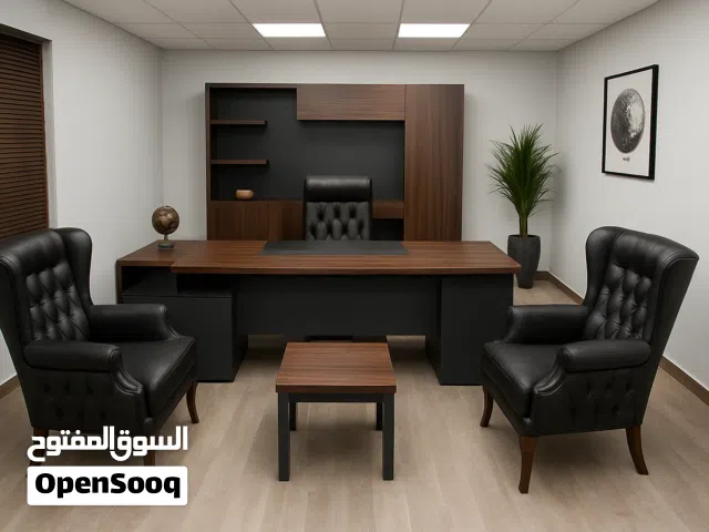 مكتب إداري راقٍ بتصميم عصري ومميز تجمع بين الفخامة الراحه والاحترافية