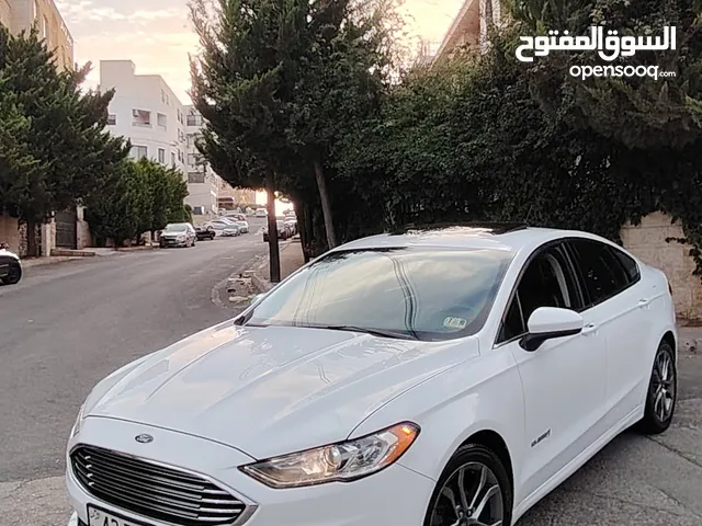 فورد فيوجن 2017 فل كامل مع فتحه فحص كامل مالك ثاني ممشي قليل 65الف