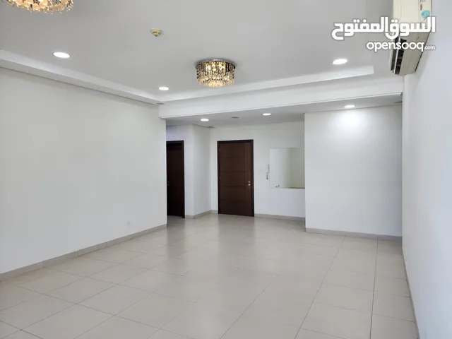 172 m2 4 Bedrooms Apartments for Sale in Central Governorate Isa Town