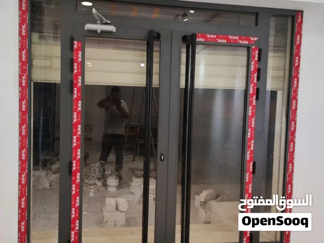 مطلوب باب محل المونيوم