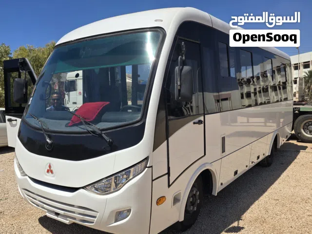 متسوبيشي حافلة موديل 2024
