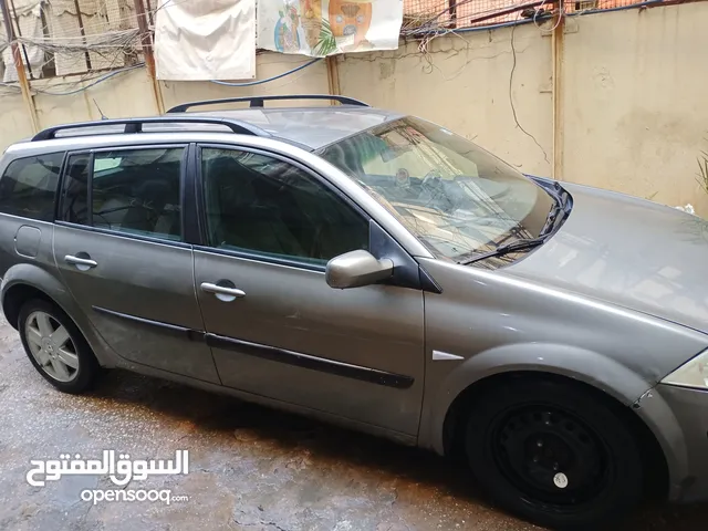رينو موديل 2004