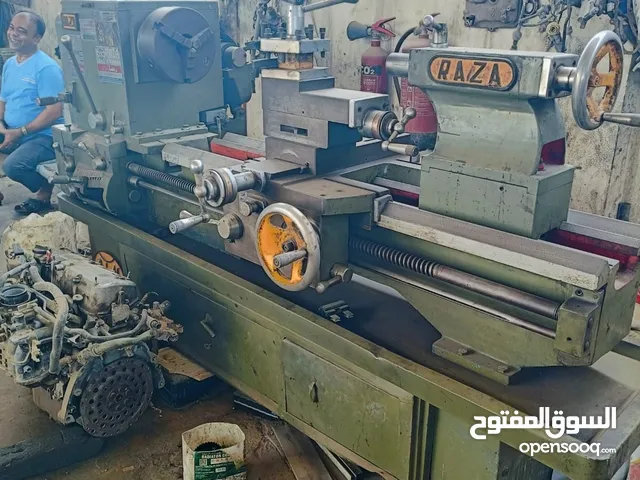 Raza lathe machine