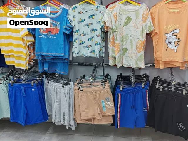 محل ملابس للبيع العامرات