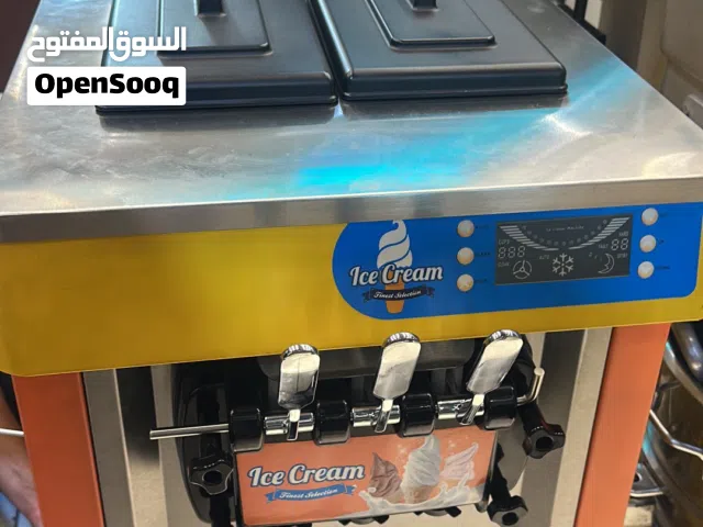 للبيع مكينه ايسكريم جديده لم تستخدم