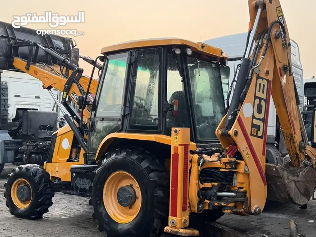 ( باك لودر جي سي بي 3DCX مديل 2021 ) بحالة الوكالة ساعات العمل ( 5233 )