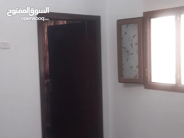 150 m2 3 Bedrooms Townhouse for Rent in Tripoli Al-Hani