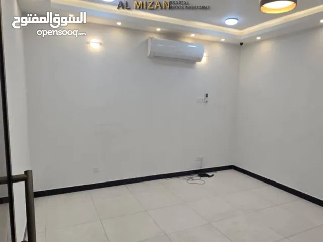 منــزل مؤثث للايجــار 100 متر طابقين
