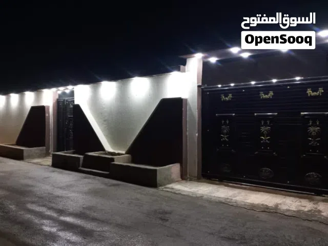 150 m2 3 Bedrooms Townhouse for Rent in Tripoli Ain Zara