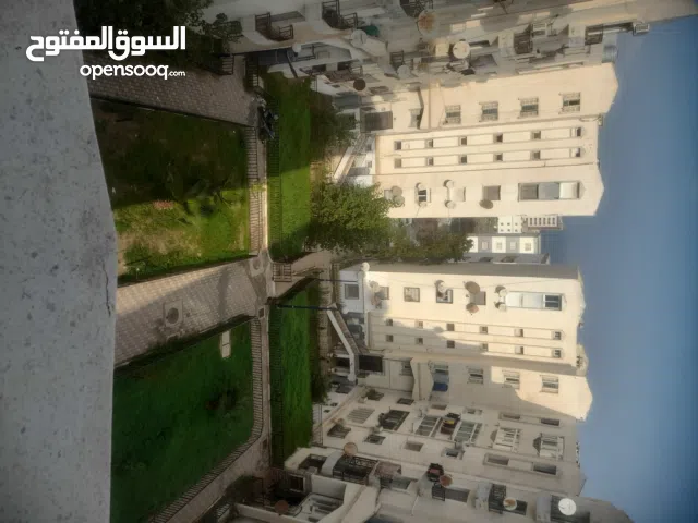 Je mets en vente un joli appartement f3 a Aïn Bénian deux facades pas loin de lamadrag et l'hôtel me