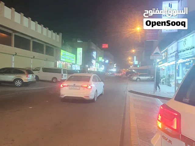 للبيع بناية تجارية في بوكوارة