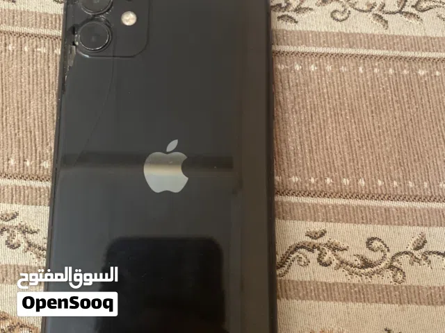 Apple iPhone 11 64 GB in Al Ain
