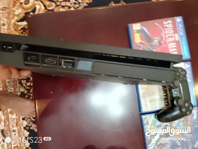 play station 4 for urgent sale