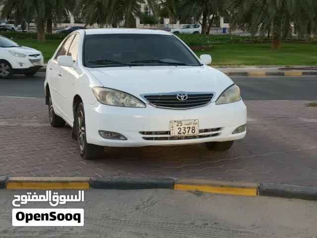2004 تويوتا كامري XLE