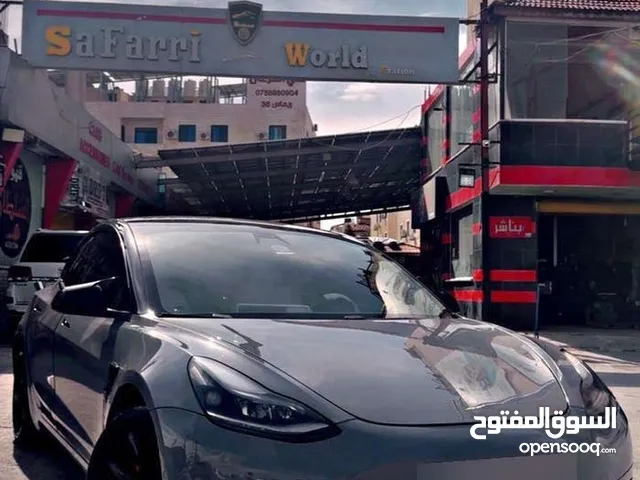 للبيع المستعجل بداعي السفر بسعر حرق Tesla model 3 standard range plus (2021) نسخة رياضية مميزه