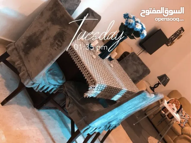 طاولة سفرة مع 4 كراسي خشب زان ثقيلة