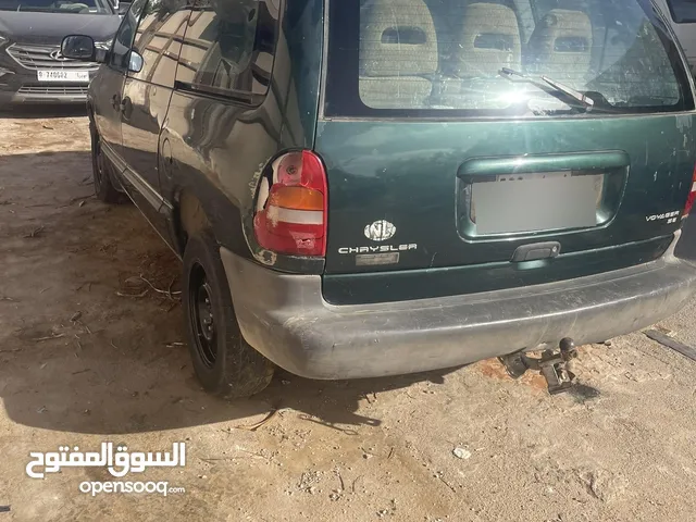 Used Chrysler Voyager in Benghazi