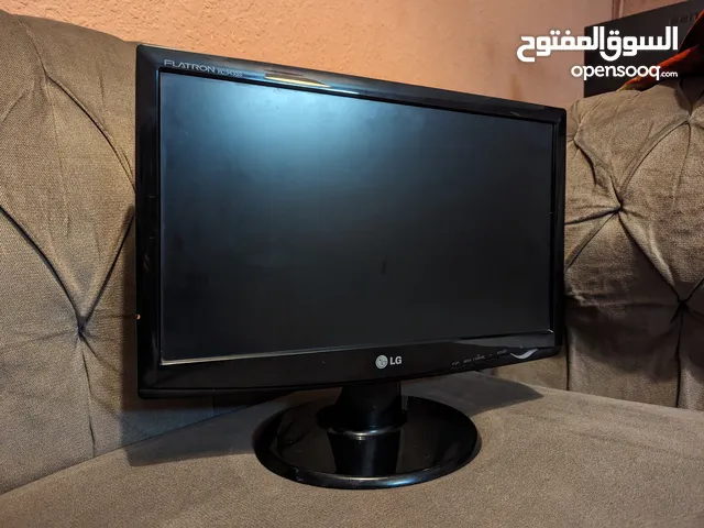 18.5" LG monitors for sale  in Jeddah
