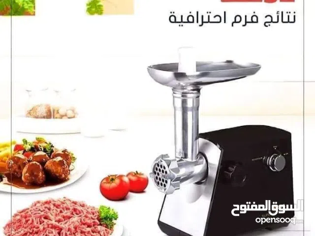 مفرمة اللحمة متعددة الاستخدام ماركة ميجا العالمية تحتوي على 3 شفرات بأحجام مختلفة  قواطع ستانلس ستيل