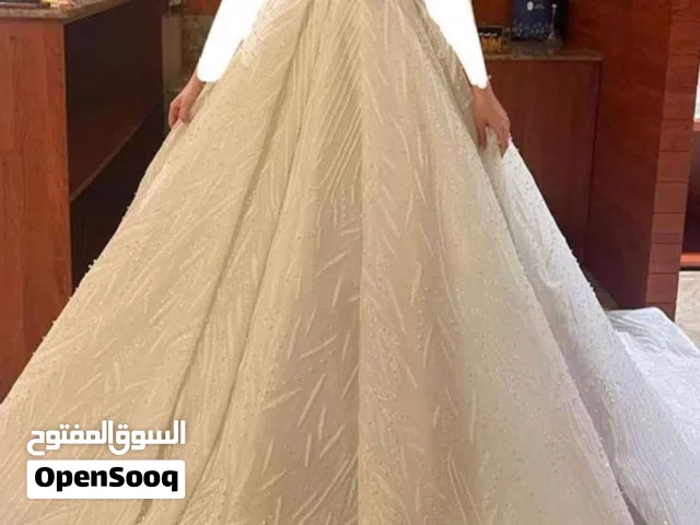 للبيع فستان عرس استعمال نظيف لبسة وحدة