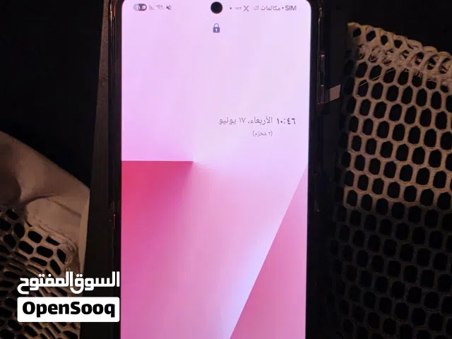 Samsung Galaxy Z Flip7 512 GB in Hawally