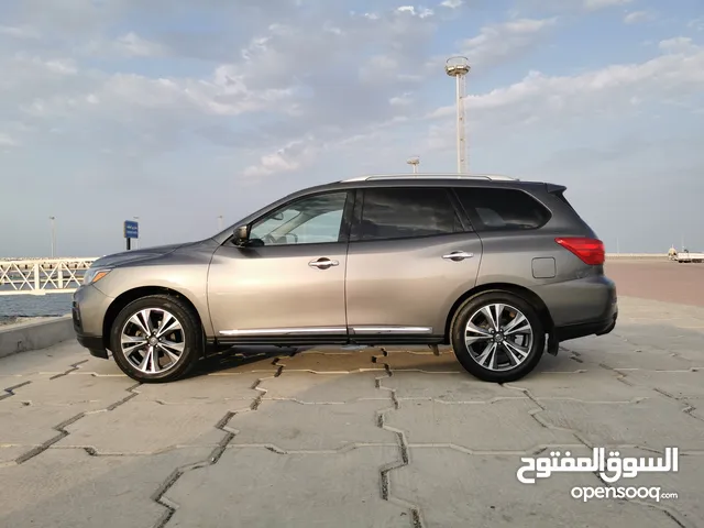 Used Nissan Pathfinder in Al Batinah