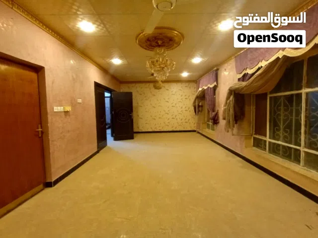 600 m2 4 Bedrooms Townhouse for Rent in Basra Other