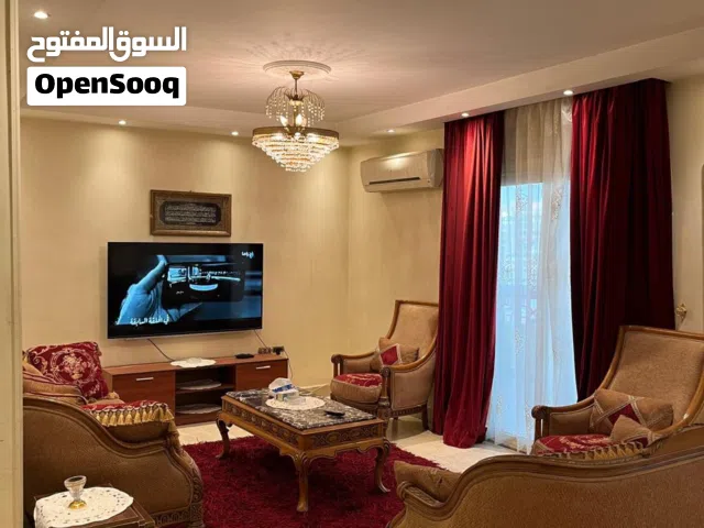 شقه مفروشه تلات غرف بجوار سيتى ستار