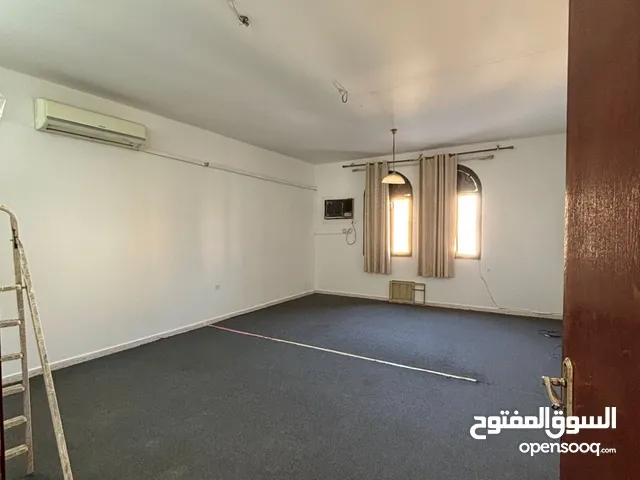 Semi Furnished Monthly in Muscat Al Khuwair