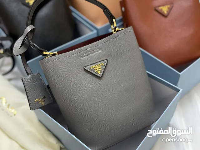 حقائب برادا نسائية للبيع في السعودية - شنط نسائية : حقيبة يد نسائية, ظهر:  أفضل سعر