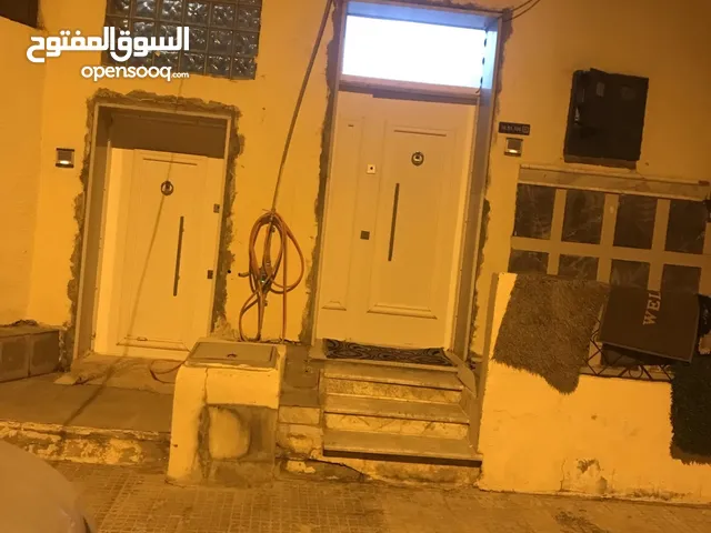 0 m2 5 Bedrooms Townhouse for Sale in Tripoli Al-Nofliyen