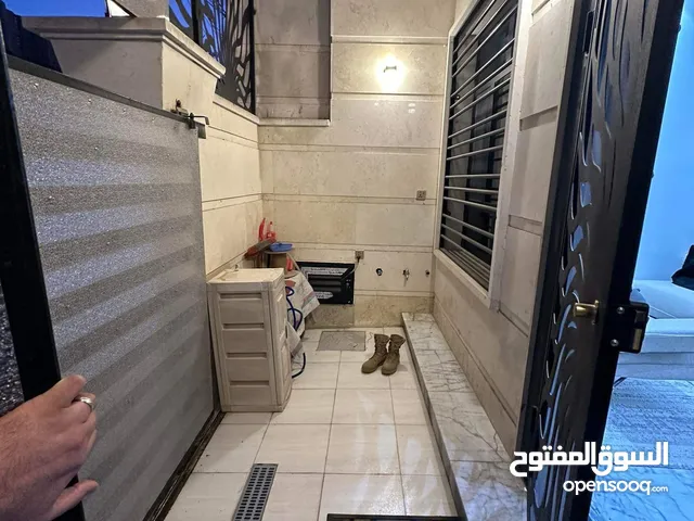 210m2 3 Bedrooms Townhouse for Sale in Baghdad Saidiya