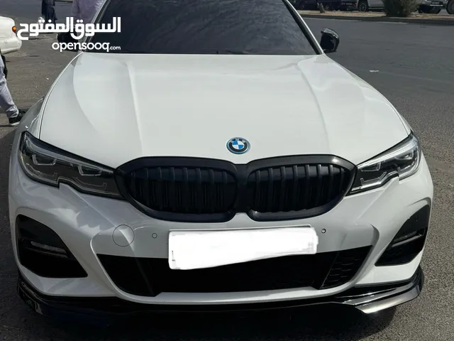 BMW 330e XDrive 2022 M kit للبيع كاش او اقساط