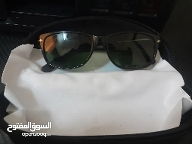 للبيع نظارات persol الاصليه الفاخره جديده بشكل كلاسيكي made in Italy