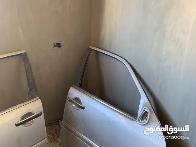 بواب امامي سياره مارسيدس c200
