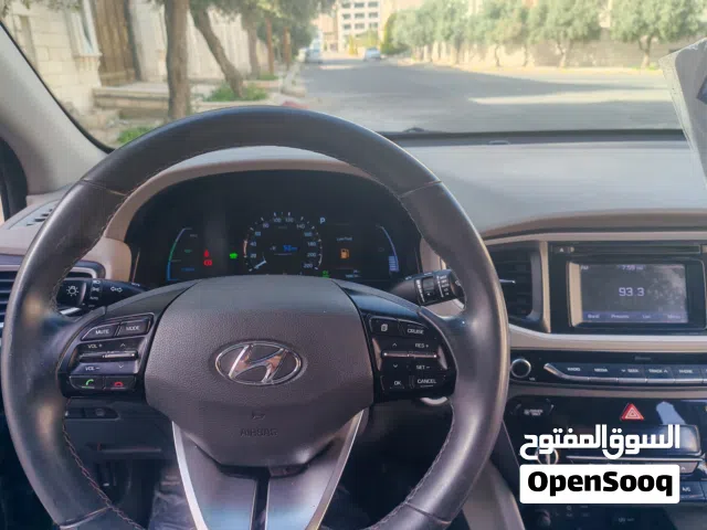 2018 هيونداي ايونيك 5