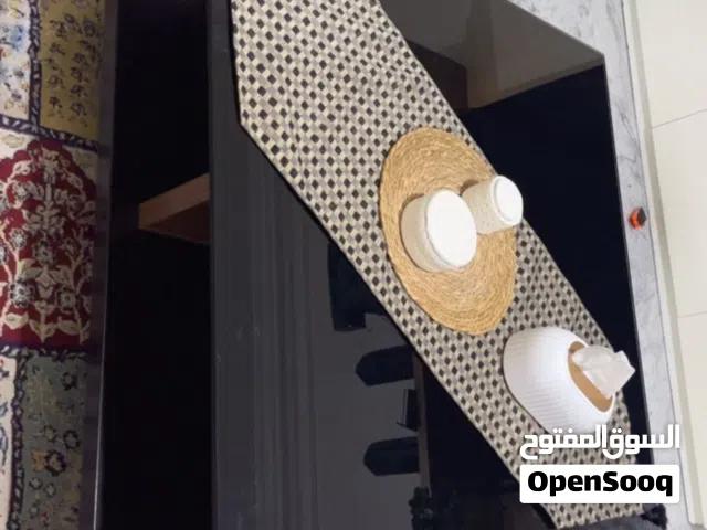 طاوله وسط للبيع زجاج سيكوريت
