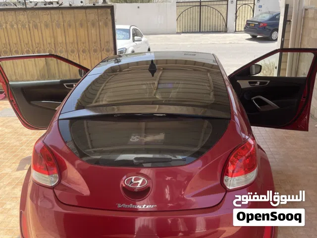 2016 Hyundai Veloster Standard