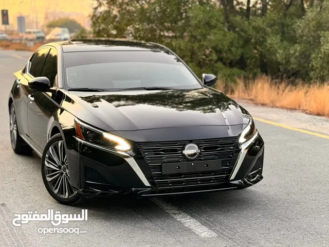 Used Nissan Altima in Sharjah