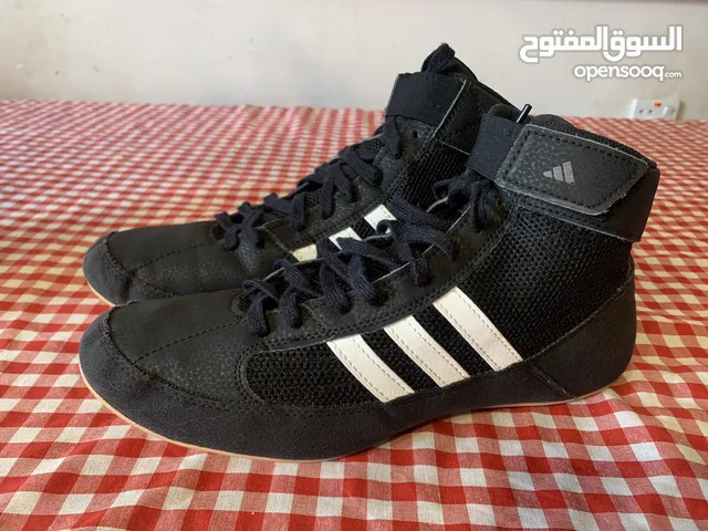 حذاء مصارعه/ملاكمه