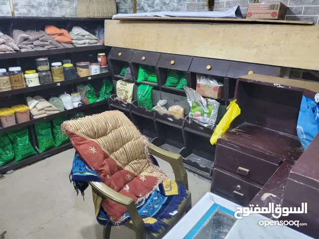 صندقه للبيع في مذبح عررررررطه السعر بلاش البلاش عرطه العرطات400 الف ريال يمني فقط لا غير معى التخش