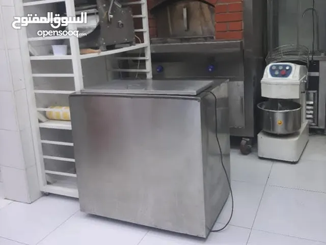 معدات مطعم وكفتيريا بكامل