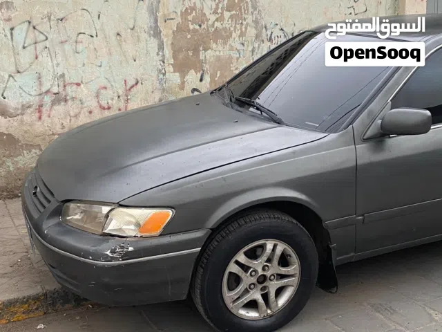 2001 تويوتا كامري XLE